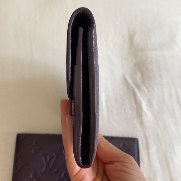 Louis Vuitton Empreinte Monogram Sarah wallet with separate zipper pouch - Picture 8 of 16